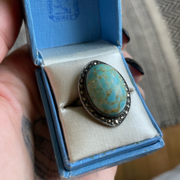 Vintage Ring - Picture 3 of 6